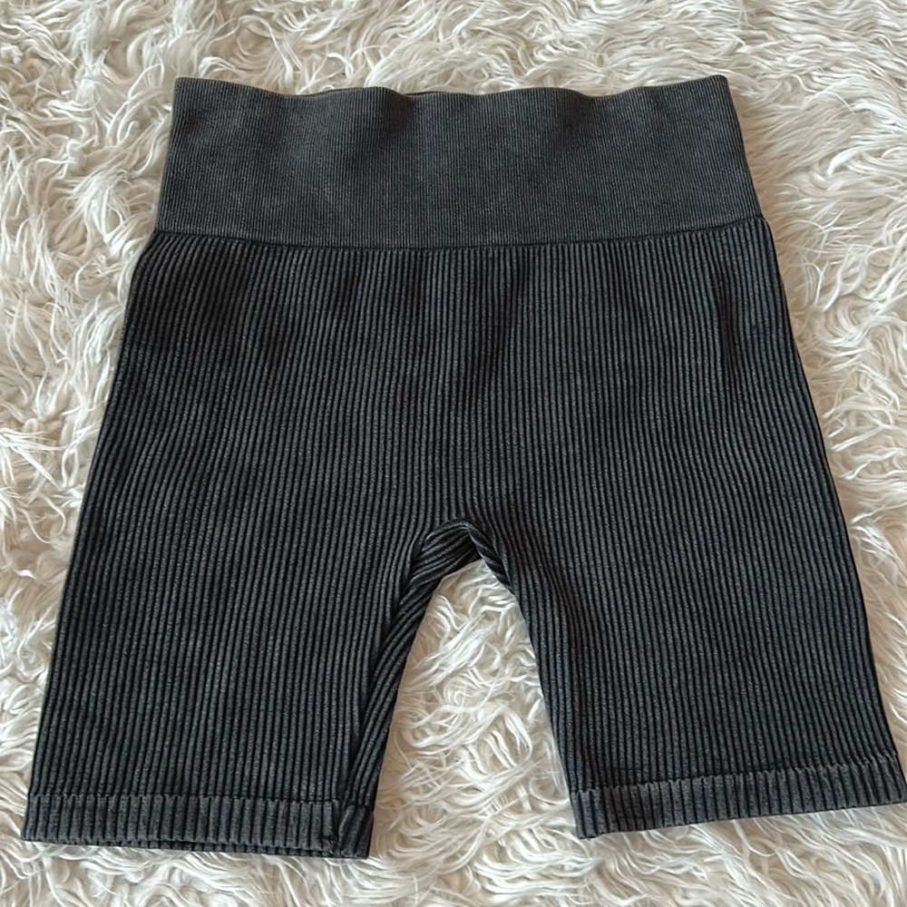 NWOT, Gypsy + Jade, womens, thick stretch, ribbed shorts, size XS/S